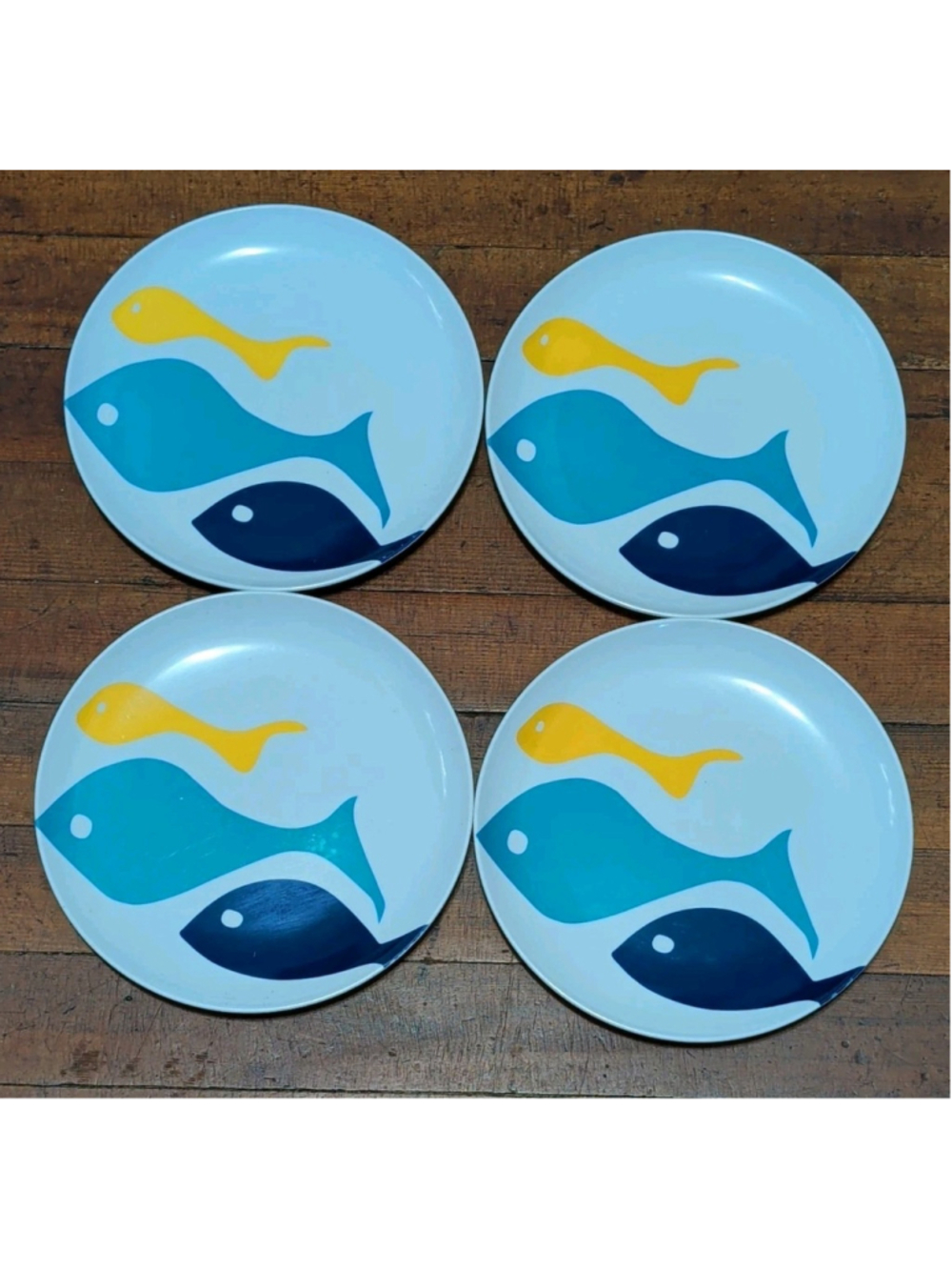 Pottery Barn School Fish Outdoor 8" Dish Plates Plastic Dessert Set 4 Ocean